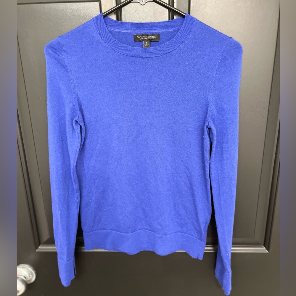 Banana republic Merino wool sweater - small